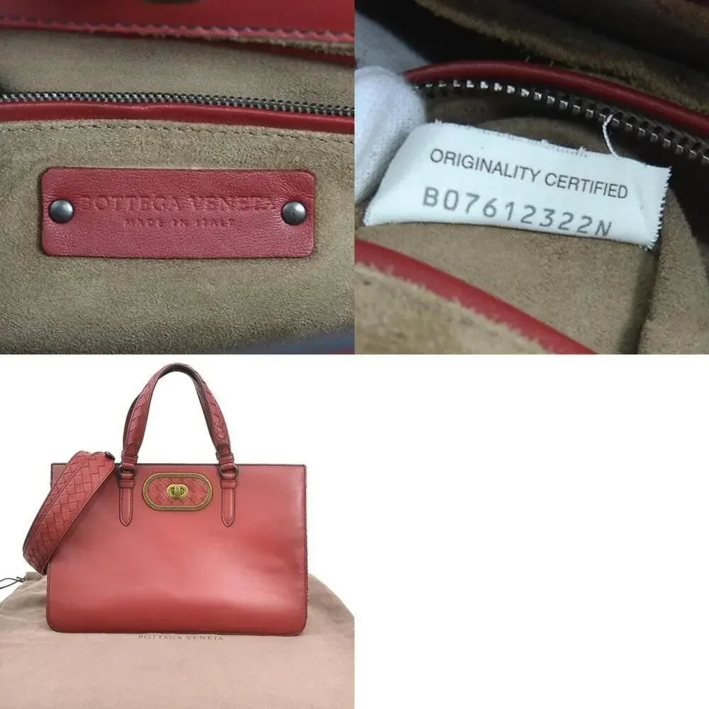 BOTTEGA VENETA Leather Intrecciato Shoulder Bag